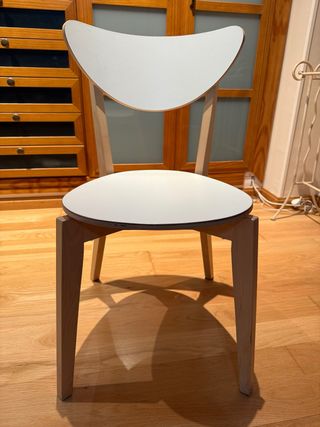 3 Sillas Diseño Madera Blancas