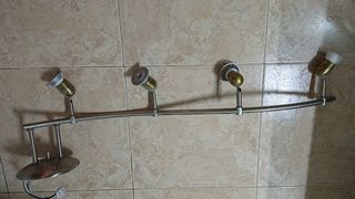 Lámpara de techo orientable