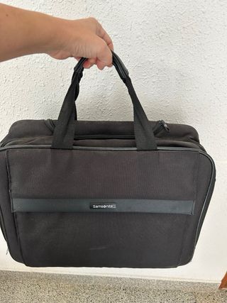 Maleta Samsonite con ruedas y asa telescópica