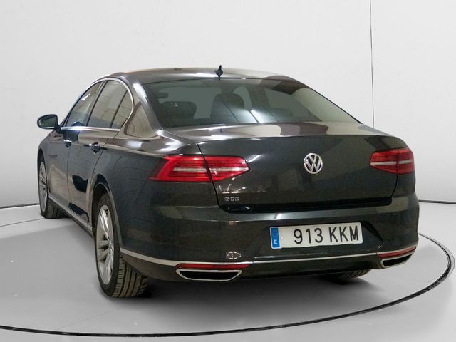 Volkswagen Passat GTE