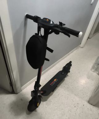 Patinete Eléctrico Red Bull Racing