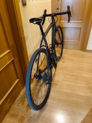 Bici Gravel Aluminio Versátil