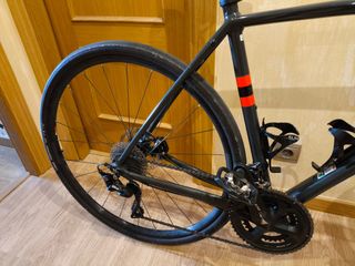 Bici Gravel Aluminio Versátil