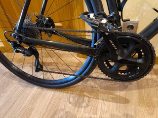 Bici Gravel Aluminio Versátil