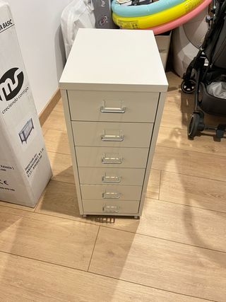Cajonera de escritorio metálica