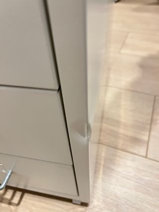 Cajonera de escritorio metálica