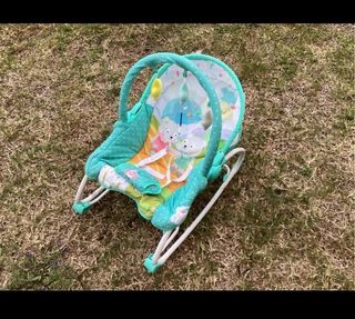 Hamaca para bebé con arco de juegos