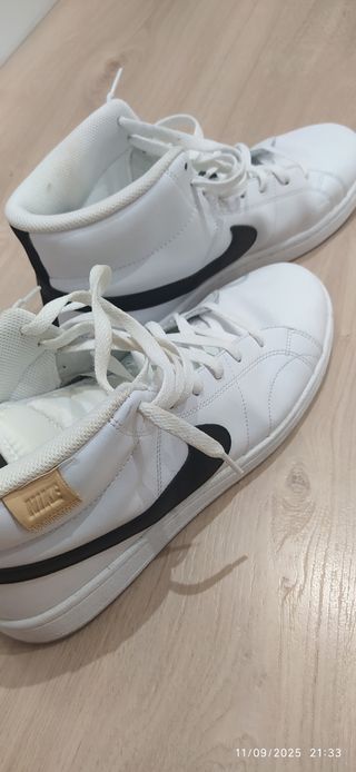 Zapatillas botín Nike Talla 43.Originales
