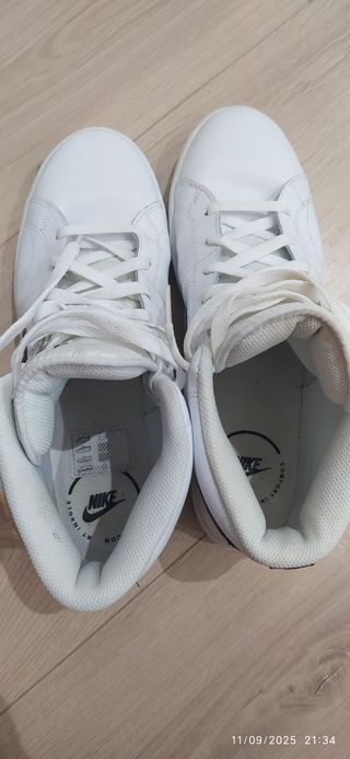 Zapatillas botín Nike Talla 43.Originales
