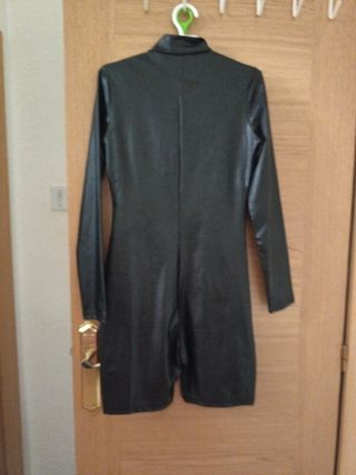Mono polipiel negro talla S