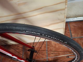 Bicicleta de carretera BH G6 Roja