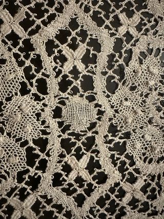 Centrino antico al tombolo