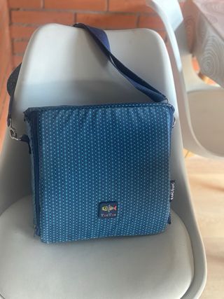 Trona portátil para bebé con diseño