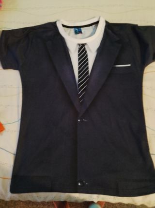 Camiseta traje negro