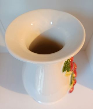 Vaso Ceramica Bianco con Ciliegie in Rilievo