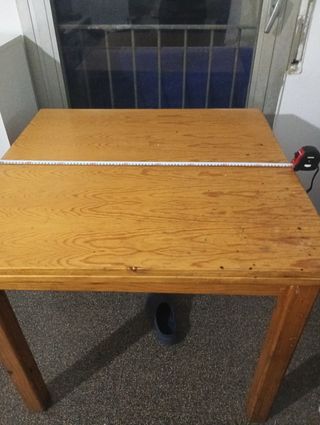 Mesa de comedor de madera