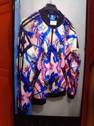 Chaqueta Adidas Talla S M rosa azul flores pajaros