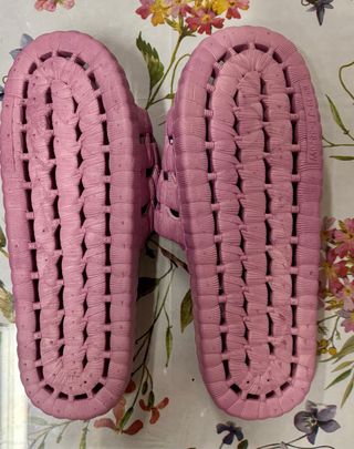 Chanclas blanditas rosas a estrenar