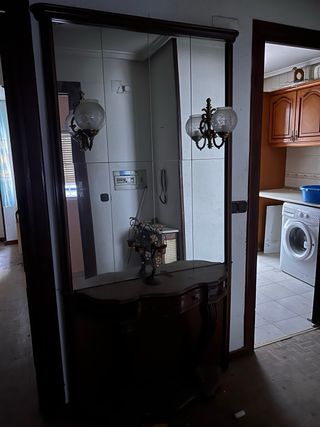 Recibidor madera y cristal