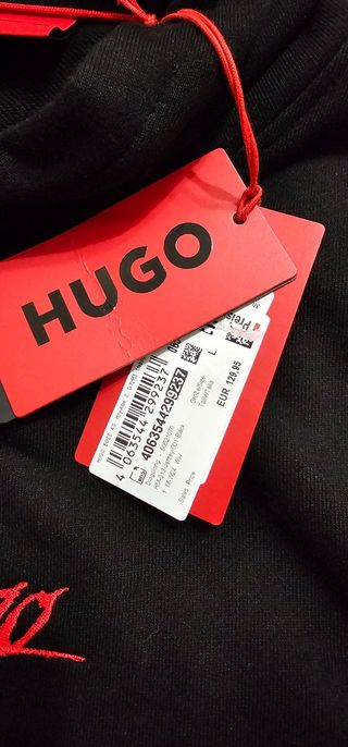 Sudadera Hugo Boss negra con logo