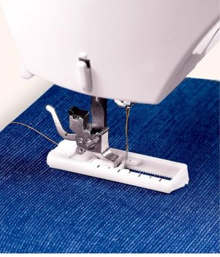 Máquina de Coser Singer Tradition 2250