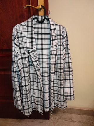 Americana cuadros Stradivarius Talla L