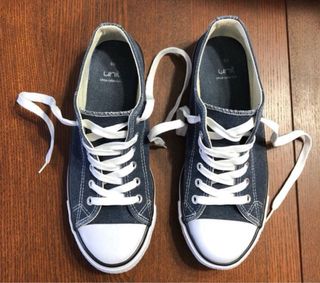 Zapatillas deportivas azules y blancas talla 40