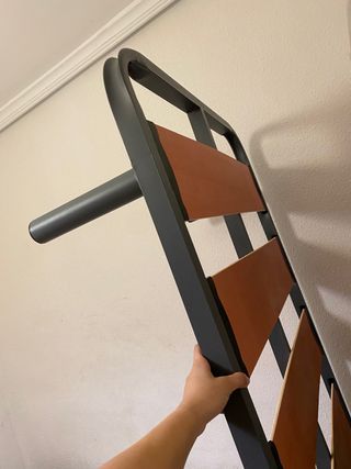 Dormitorio completo de madera