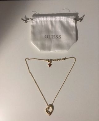 Colgante Guess Corazón Dorado