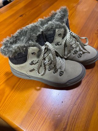 Botas de trekking nuevas Quechua mujer talla 36