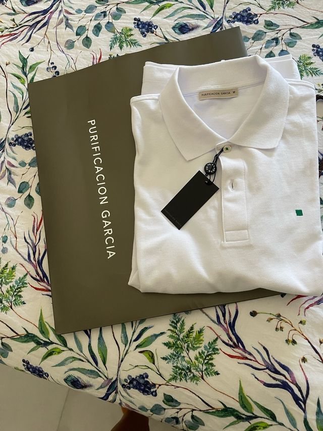 Polo “ Purificacion Garcia “ blanco ( M )