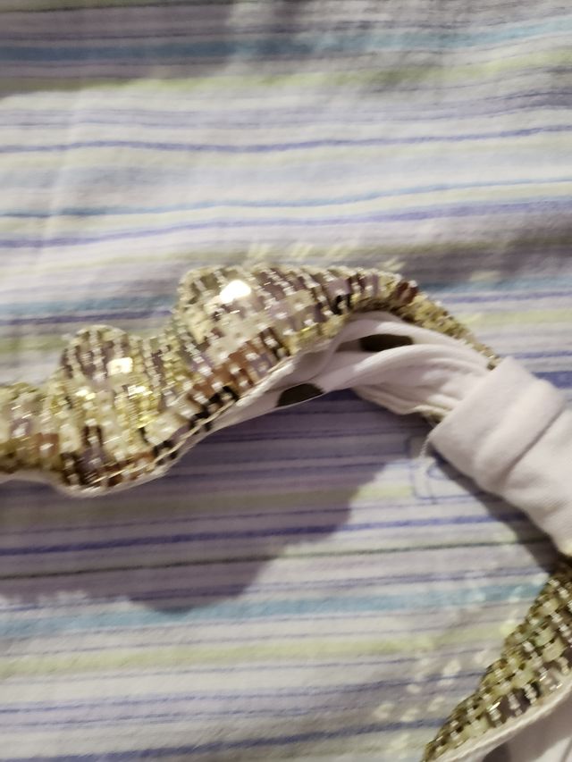 Top donna bianco con pois oro e paillettes