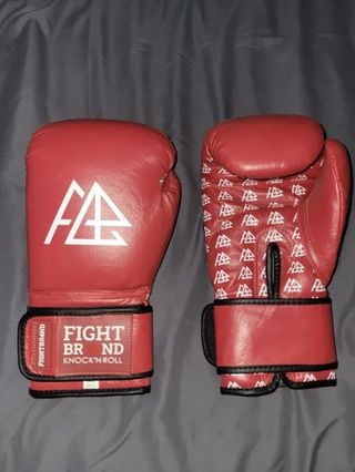 Guantes de Boxeo Rojo Cuero Cierre Velcro