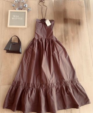 Vestido Zara marrón popelín flor