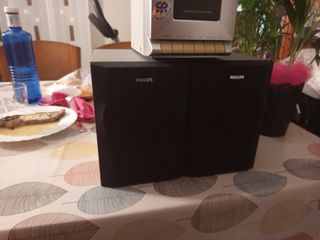 Minicadena Philips MC-10 con altavoces