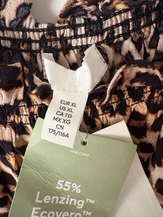 Blusa H&M animal print fruncida