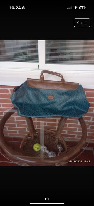 Bolso de piel grande marrón y verde azulado