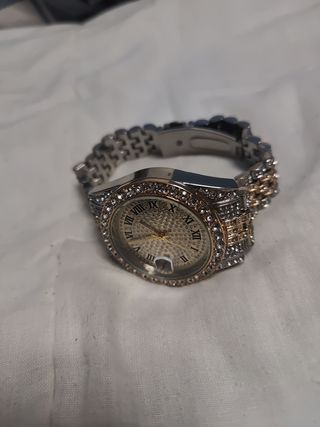 Reloj de Lujo con Diamantes
