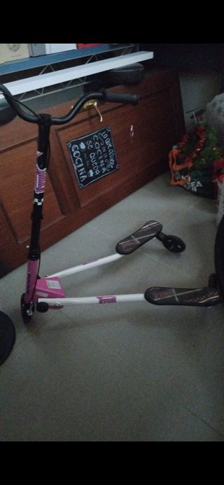 Patinete de 3 ruedas rosa
