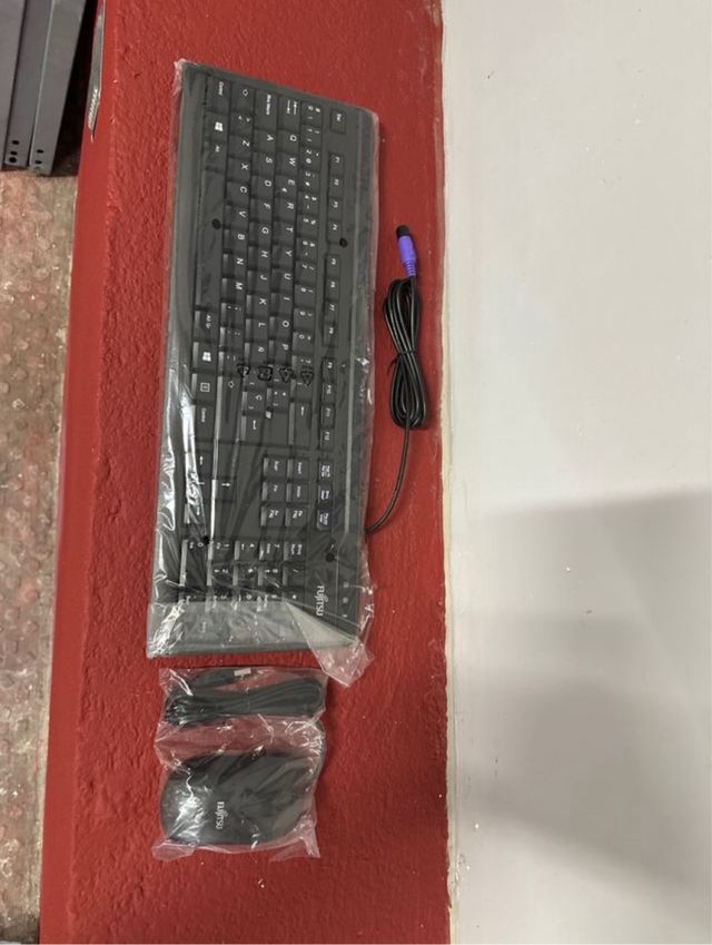 Teclados y Ratones Fujitsu Nuevos