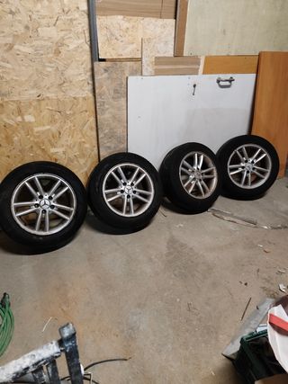 Llantas Mercedes