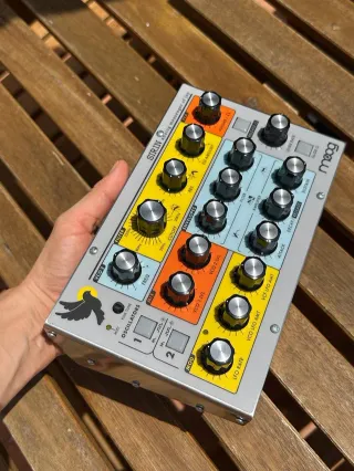 Moog Sirin Sintetizador Analógico