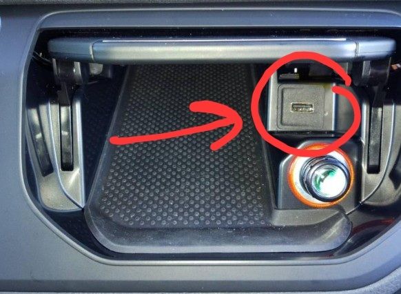 Toma USB Volkswagen 510 035 726