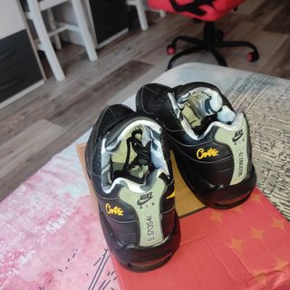 Nike Air Max 95 Negras