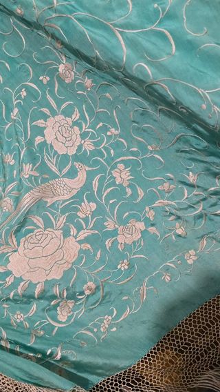 Manton de Manila Isabelino azul turquesa y blanco