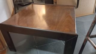 Mesa de centro baja de madera