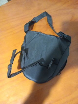 Bolso de pierna.