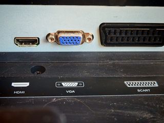 Televisor 22" LCD HDMI