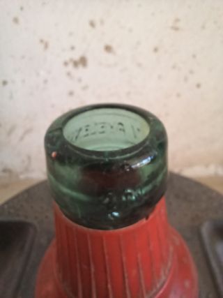 Vecchia bottiglia di damajuana