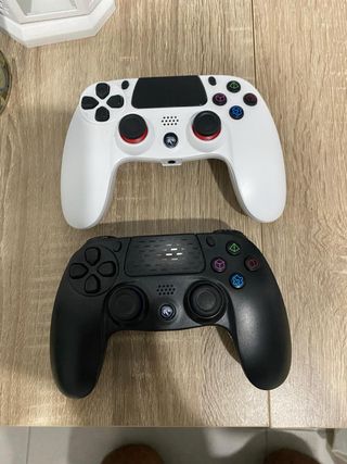 2 Mandos PS4